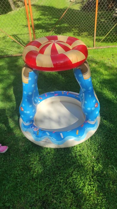 Basen dla dzieci z daszkiem