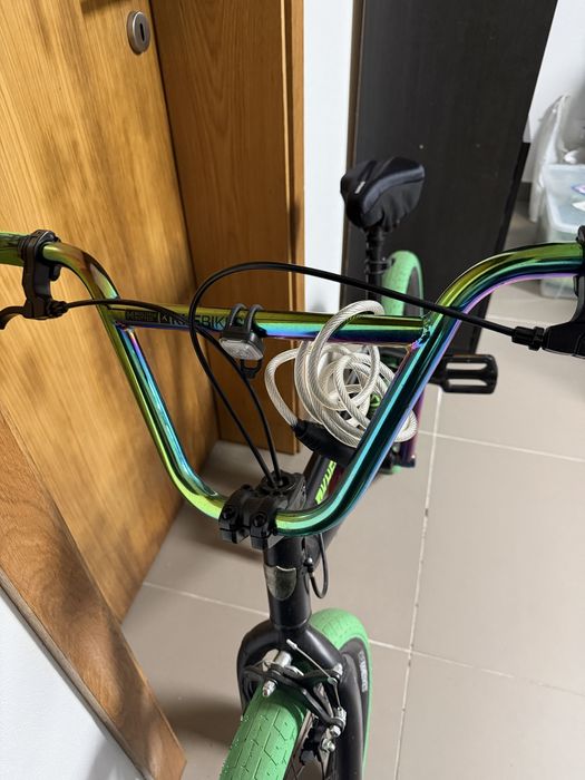 BMX KHE Centrix 20” em muito bom estado.