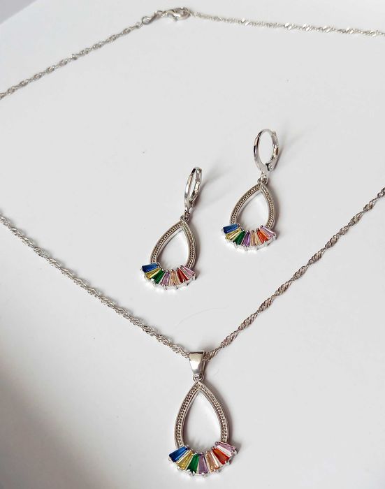 Zestaw oryginalnej biżuterii z kolorowymi cyrkoniami 3szt