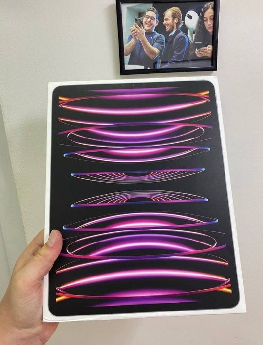 MDM!! iPad Pro 12,9 2022 ( M2 ) 256gb WiFi .