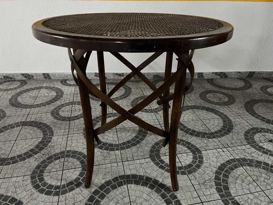 Mesa de Centro em Madeira de Cerejeira com Palhinha