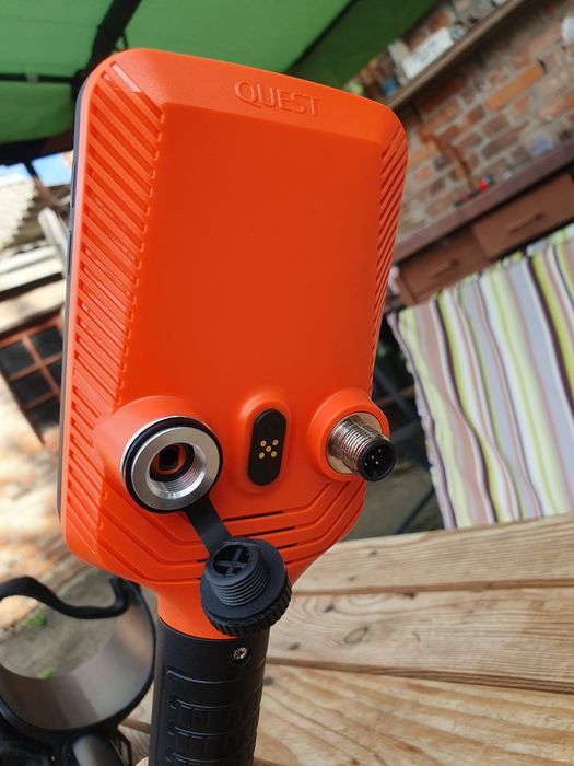 Продам металошукач Quest Q30