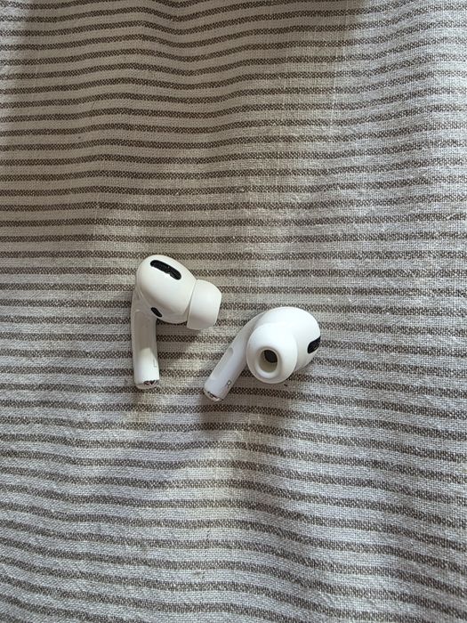 AirPods Pro (2019) – Originais