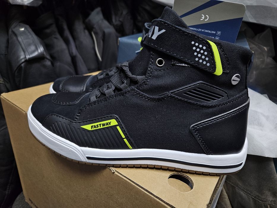 Мотоботи Fast Way Німеччина, Alpinestars, мотокуртка, мотошолом, мото