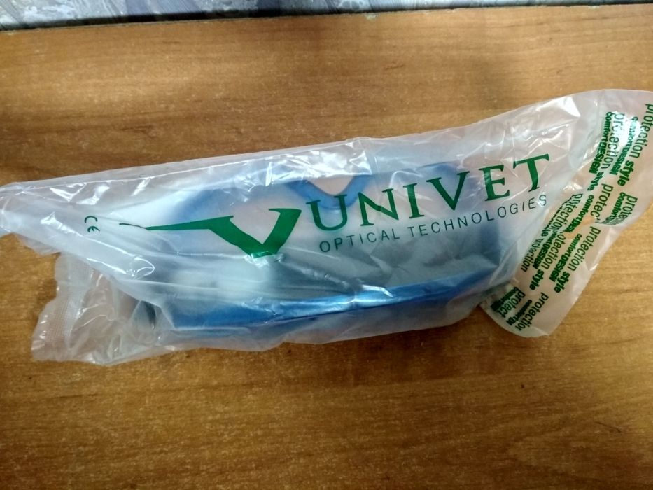 Защитные очки Univet.
