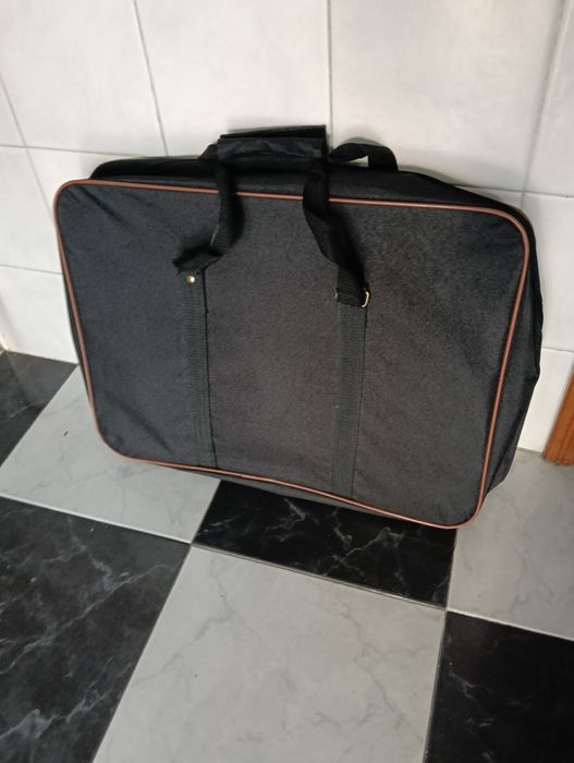 Mala de viagem de mão