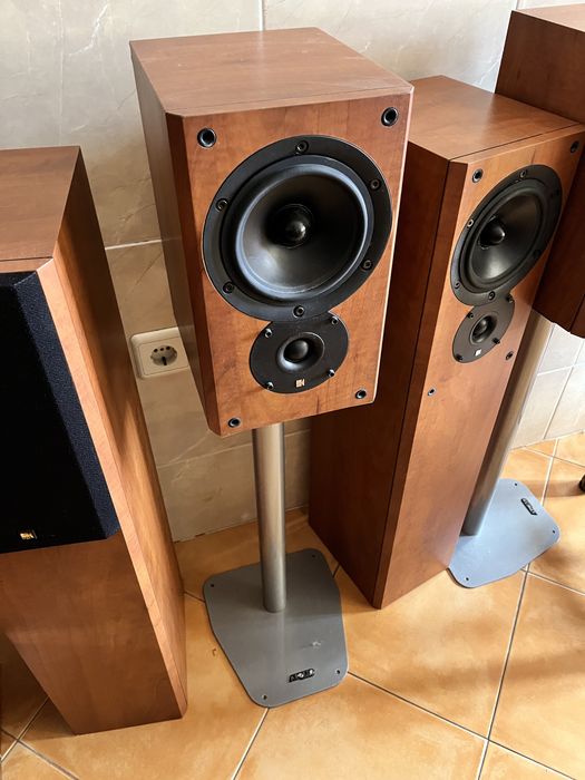 Sistema Home Cinema KEF + Onkyo TX-SR607 – excelente som hi‑fi
