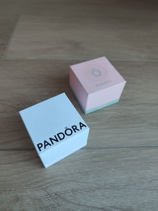 Коробочка подарункова Pandora