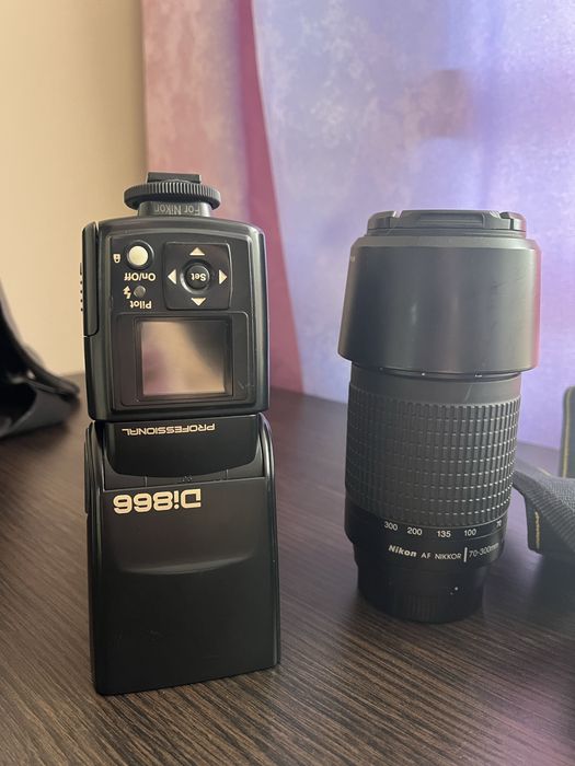 Фотоапарат Nikon D200