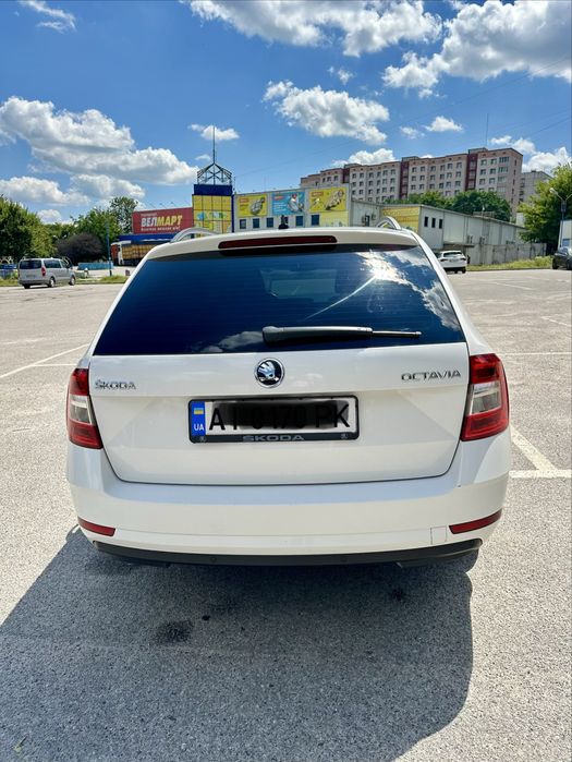 Продам  Шкоду А7