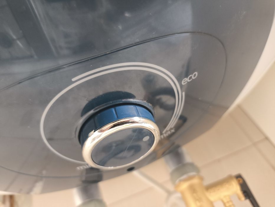 Aquecedor de água elétrico