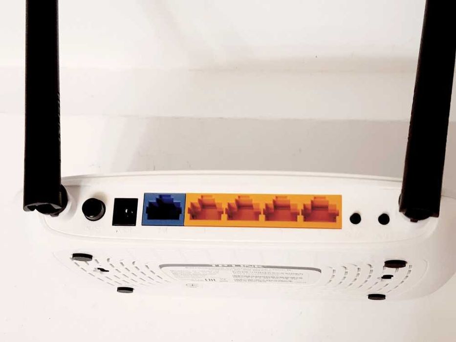 TP-Link TL-WR841N (UA) до 300 Мбит/с, 2.4 ГГц, маршрутизатор