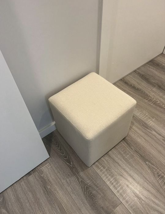 Pufe / repousa pés 40x40