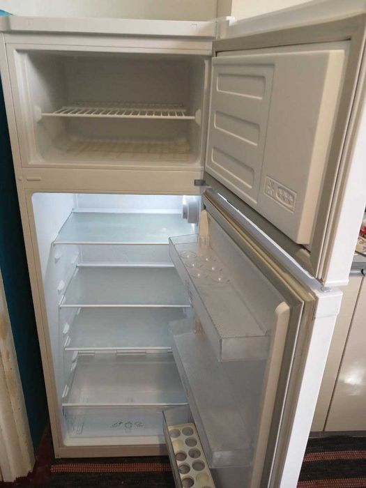 Продаю холодильник