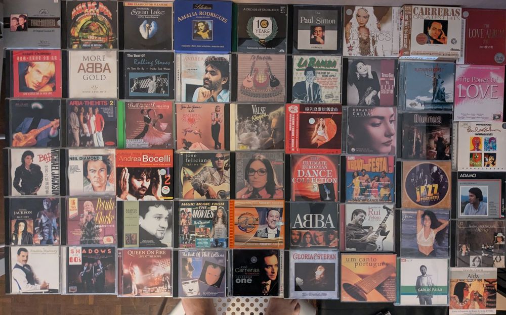 250 CDS de Música novos, 5€ cada