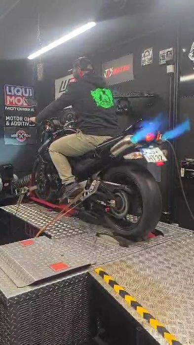 Suzuki GSR 600 109cv