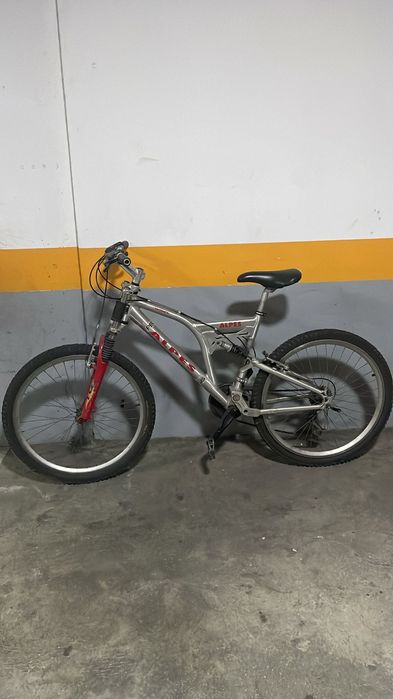 Bicicleta em bom estado