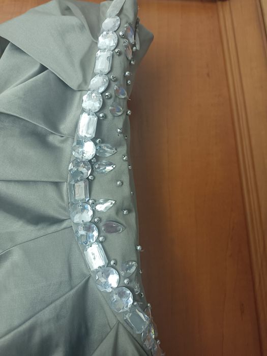 Sprzedam sukienki na wesele