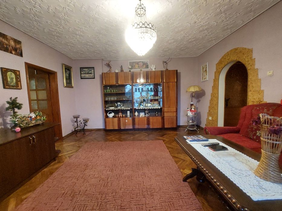 Продаж 4 кім квартири 102,8м2 вул. Чмоли м. Дрогобич