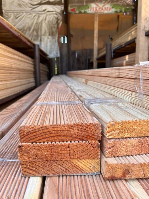 Терасна дошка із модрини: рифлена та палубна, довжина 3-4м