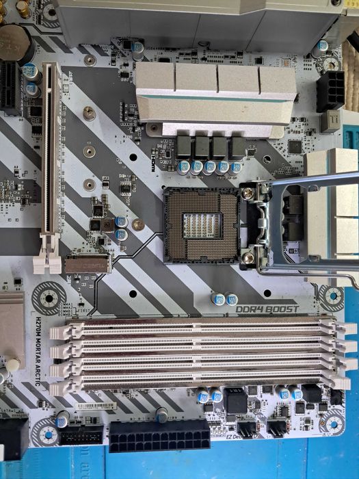 Bundle Motherboard + CPU + Gráfica