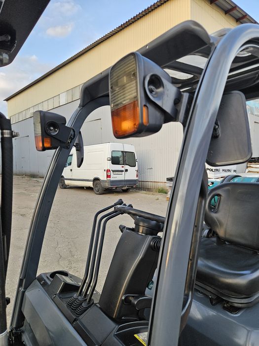 Вилковий навантажувач Toyota 2,5 т газ/бензин. Вилочный погрузчик Тойота б/у