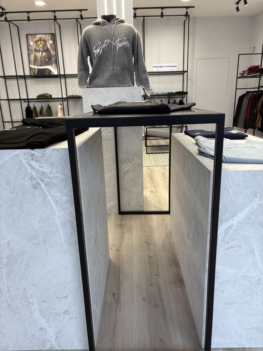 Mesa expositora de centro