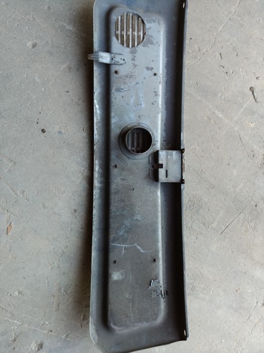 Kratka wentylacyjna grill zderzak przód Trabant żuk Nysa fiat polonez