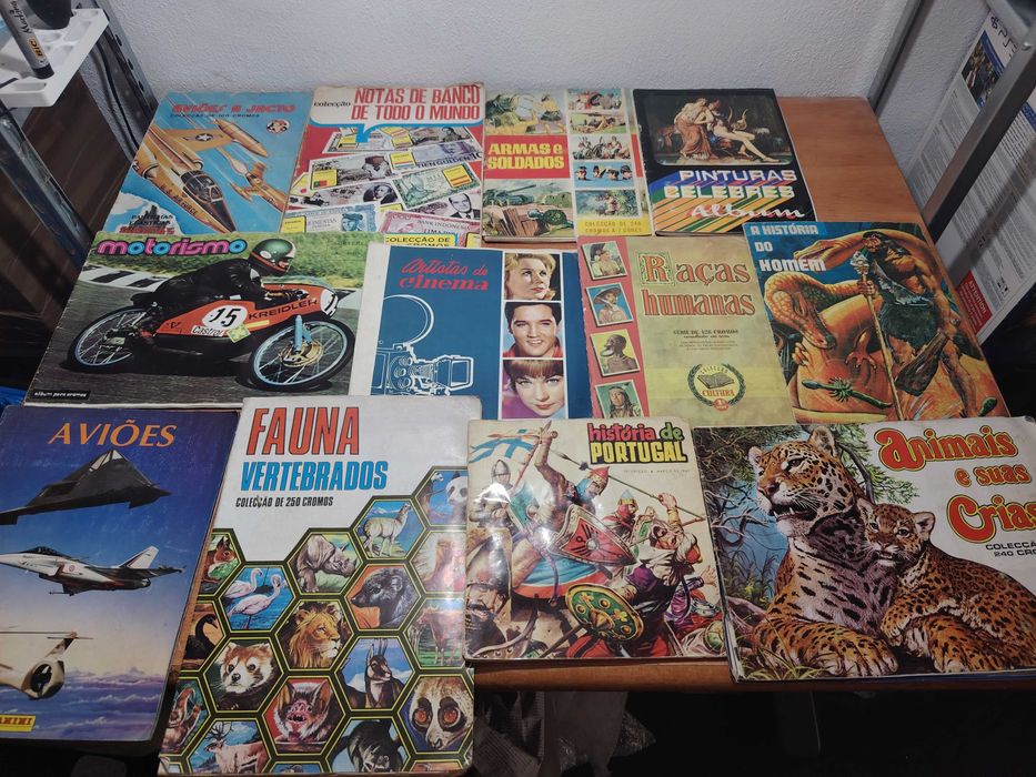 Lote de 12 Cadernetas de Cromos Antigas Completas