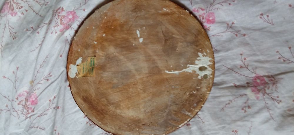 Obraz, stara płaskorzeźba z gipsu z czasów PRL-u. Rybak