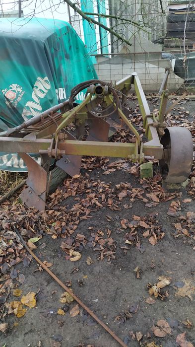 Продам Трактор Т-40 . Прицеп.Плуг