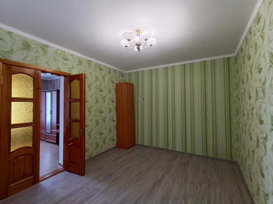 Частина будинку (2житла)кожна зі зручностями,окремий двір вул.Суворова