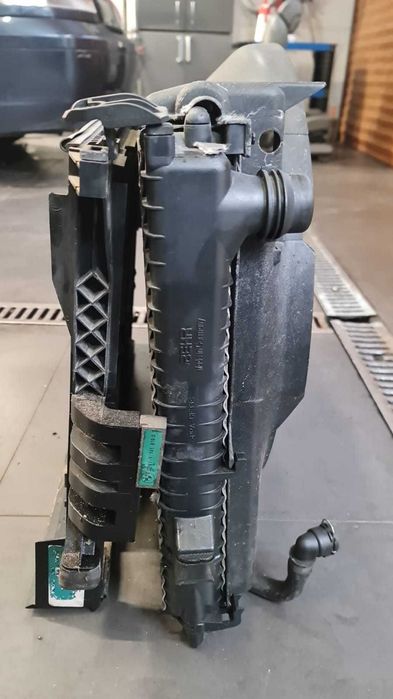 BMW E39 535 M62 Zestaw chłodnic silnika wody płynu obudowa klima