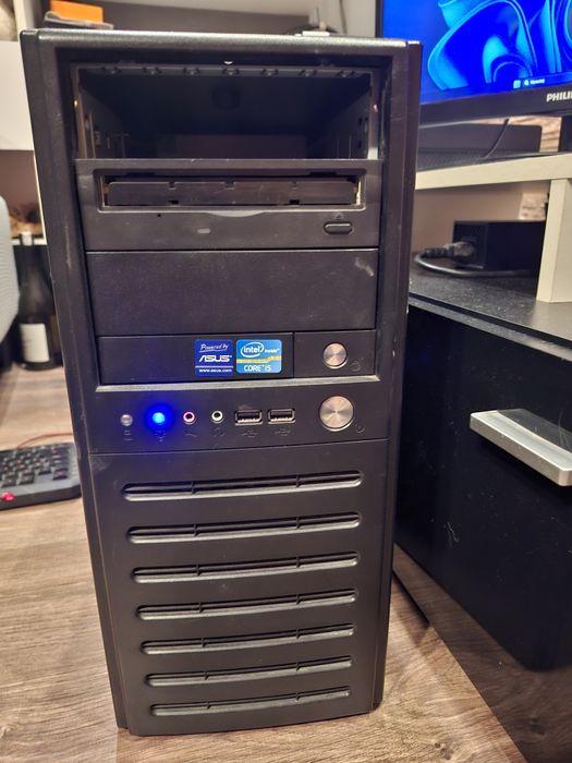 Sprzedam komputer + monitor