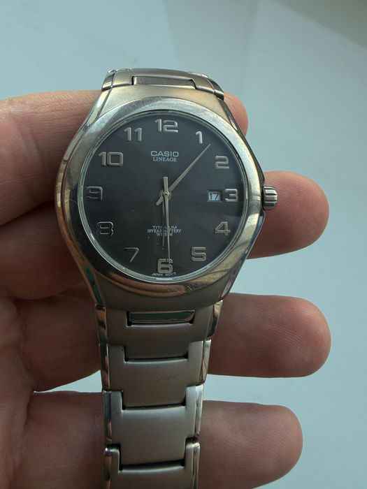 Продам чоловічий годинник
