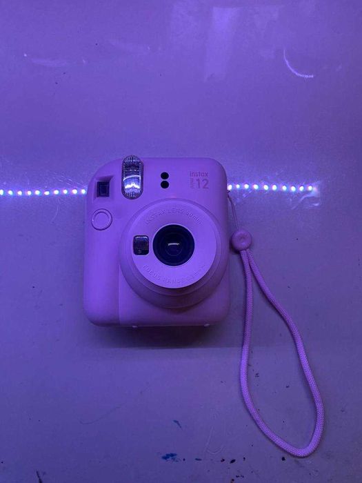 Фоотопарат instax mini 12