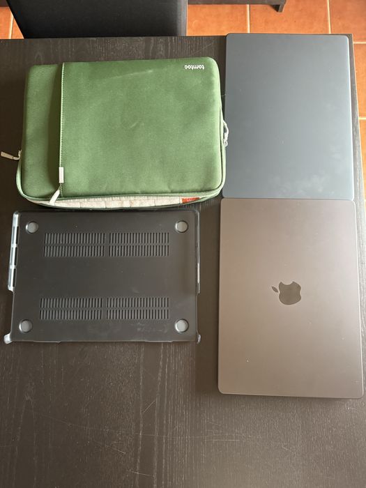 Macbook M5 Pro (Novo) com acessorios