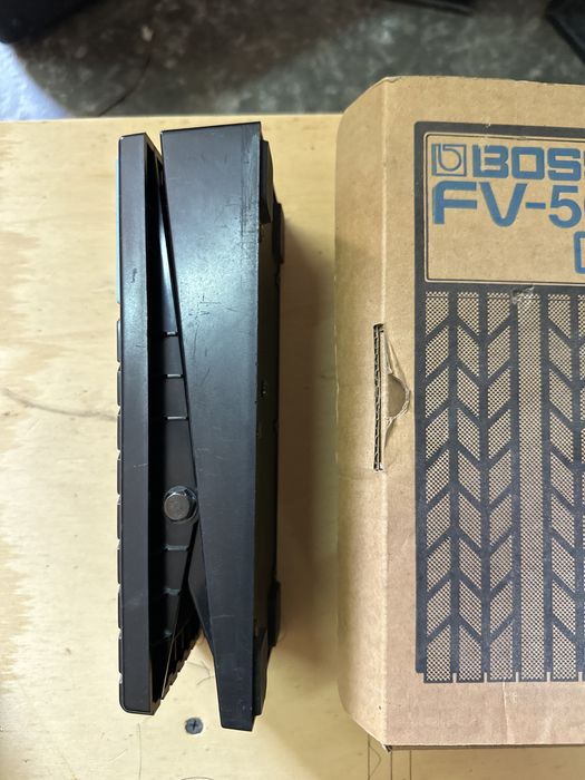 pedal controlador de volume Boss FV-50H