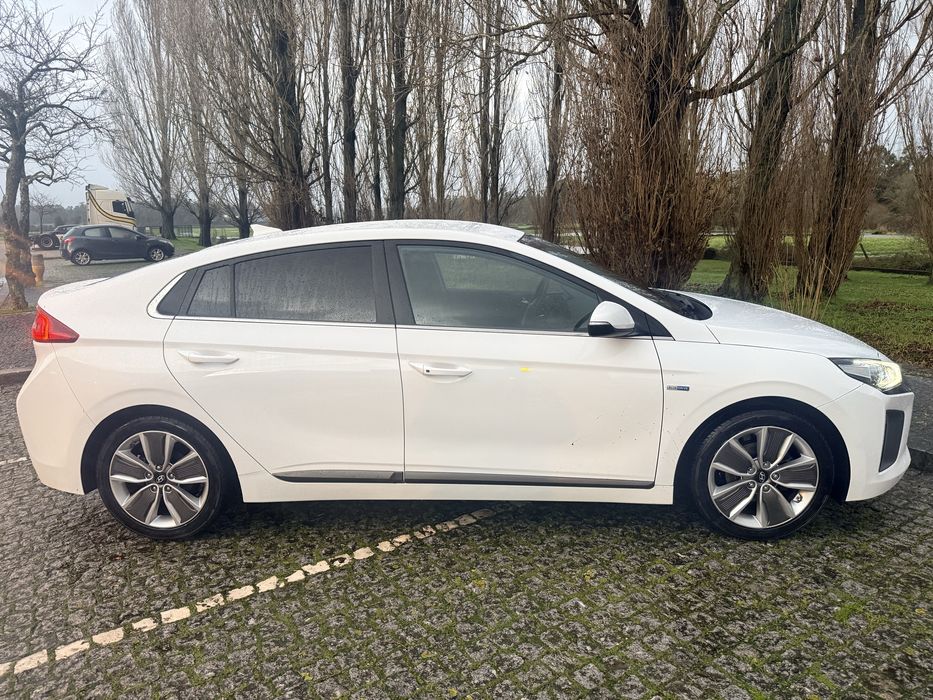 Hyundai ioniq hibrido GPL