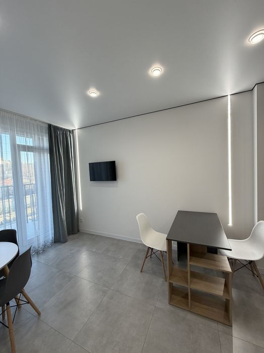 Оренда 1-но кім квартири на вул Роксоляни в новобудові Трайден