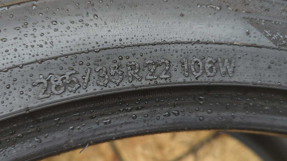 Шини TOYO R22 285/35