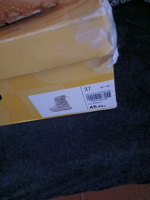 Botas fabulosas forradas a pelo são peça unica