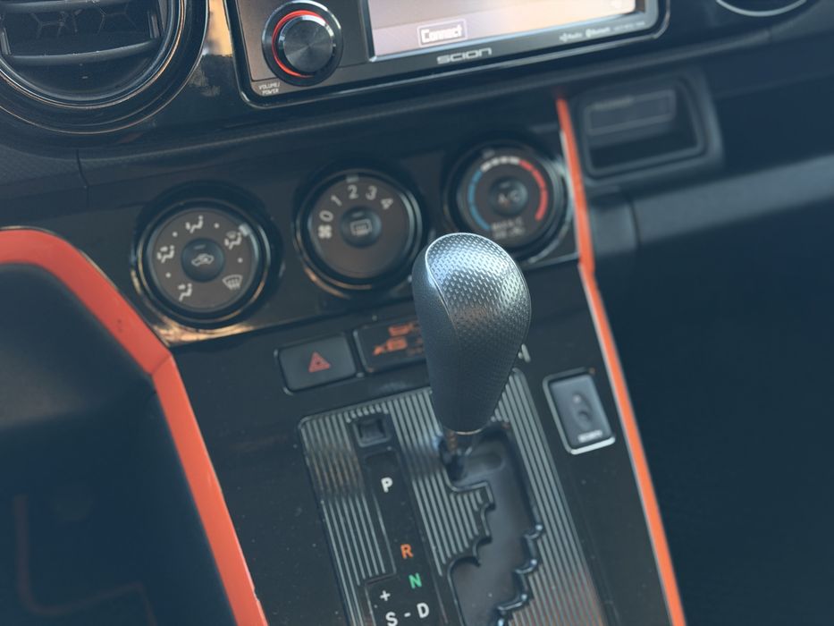 Toyota Scion Xb 2011 2.4 Corolla