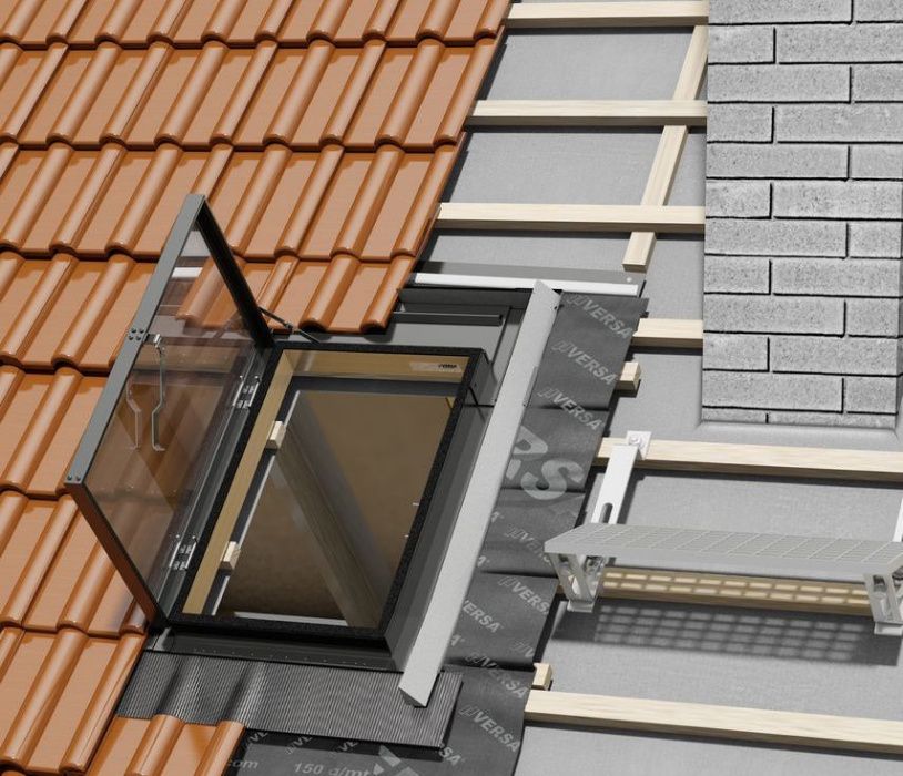 Wyłaz dachowy OKPOL VERSA+ 47x73 cm