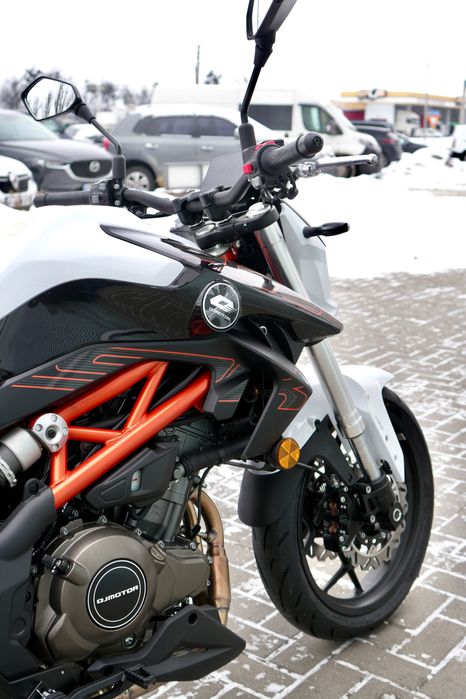 Мотоцикл QJMOTOR SRK 400