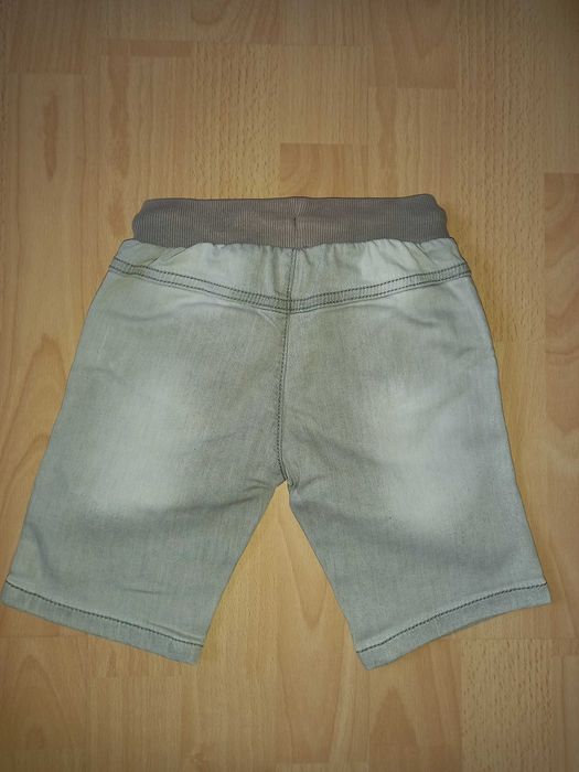 krótkie spodenki kanz rozmiar 86 cm