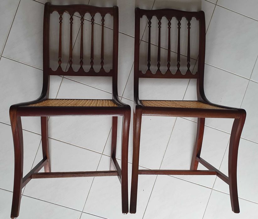 Two mahogany chairs with straw back, vintage, very good condition64564060793602121