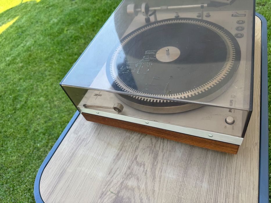 Gramofon Philips 212 Electronic