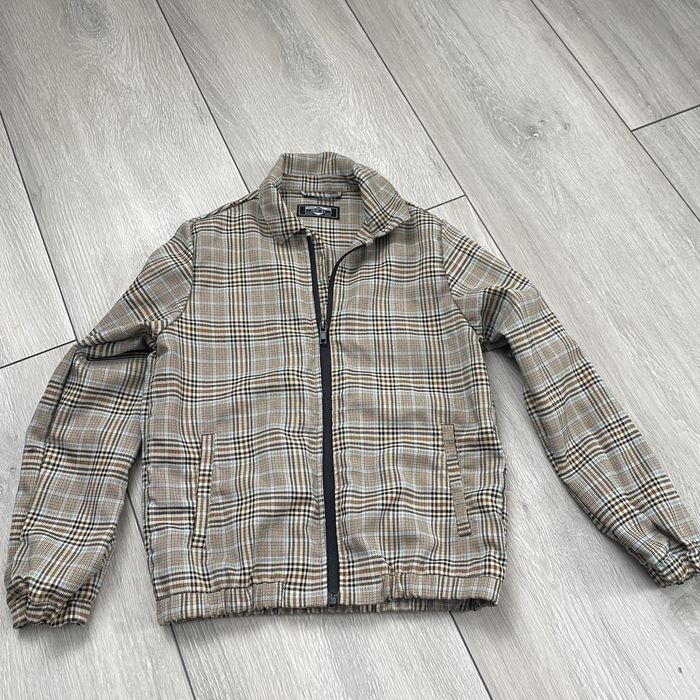 Легка бомбер-куртка для хлопчика 6,7,8 років у нейтральну клітинку