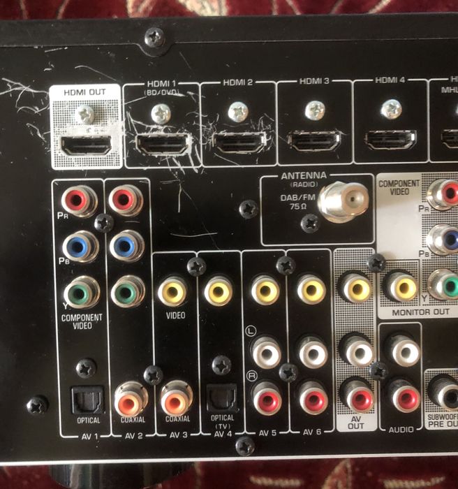 Sprzedam amplituner YAMAHA RX-V500D